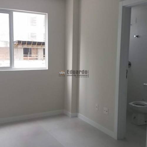 APARTAMENTO COM DUAS SUTES BALANEARIO CAMBORIU