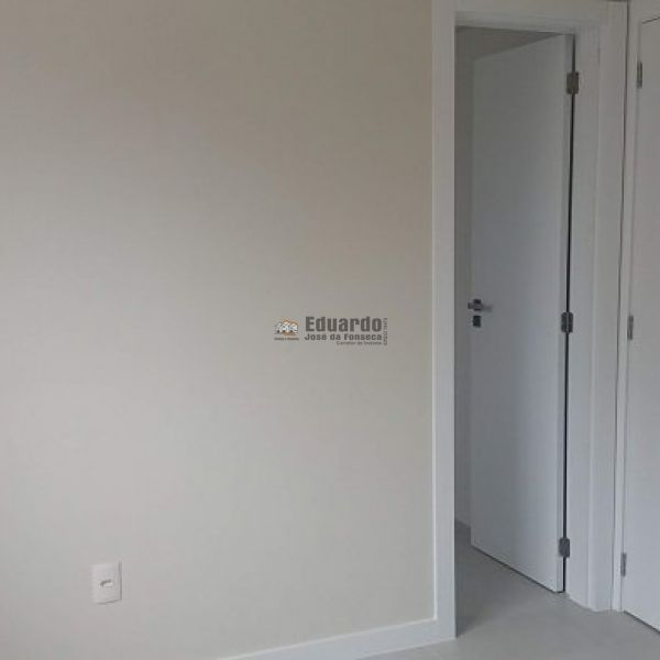 APARTAMENTO COM DUAS SUTES BALANEARIO CAMBORIU