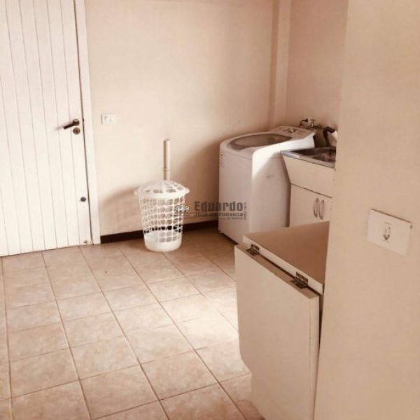 AMPLA CASA CENTRO DE PORTO BELO