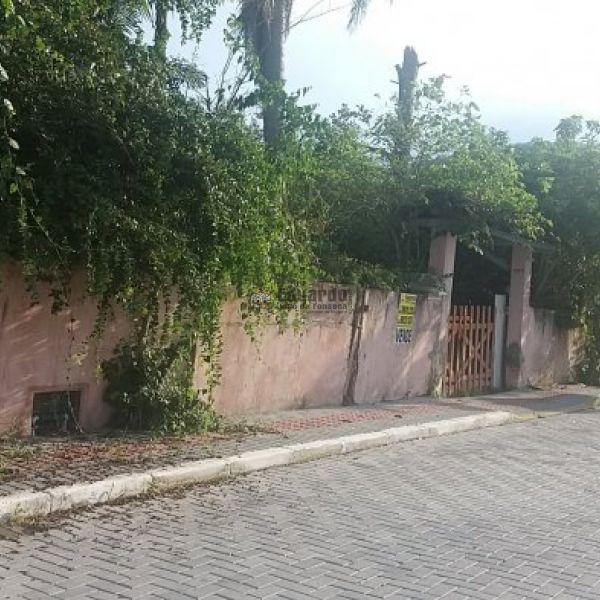 TERRENO CENTRO DE PORTO BELO