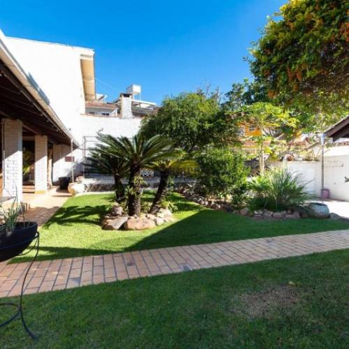 CASA FRENTA MAR, PRAIA DE BOMBINHAS