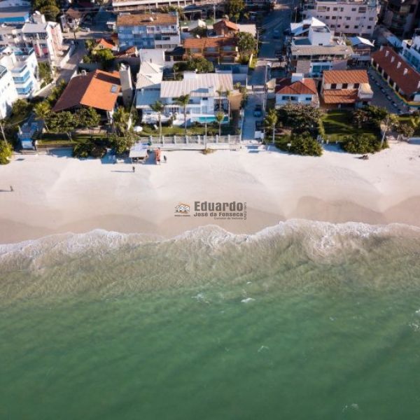CASA FRENTA MAR, PRAIA DE BOMBINHAS