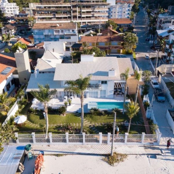 CASA FRENTA MAR, PRAIA DE BOMBINHAS