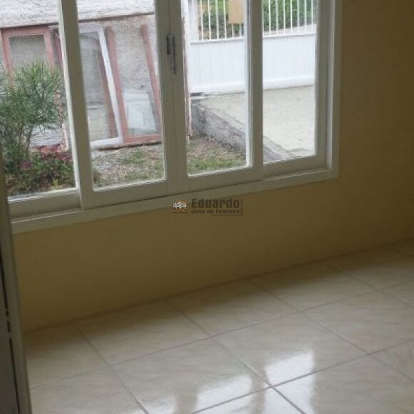 CASA  CENTRO DE PORTO BELO 