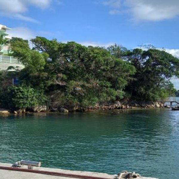 CASA TRIPLEX  FRENTE MAR