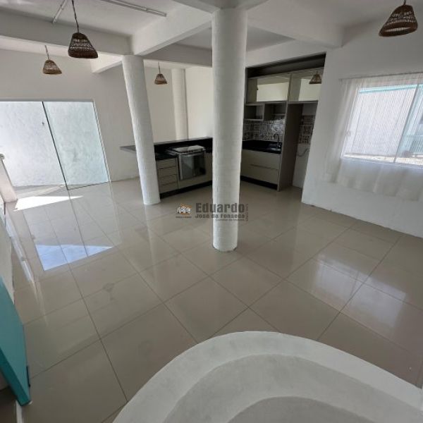 CASA TRIPLEX  FRENTE MAR