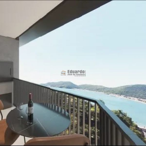 APARTAMENTOS A 200METROS DO MAR