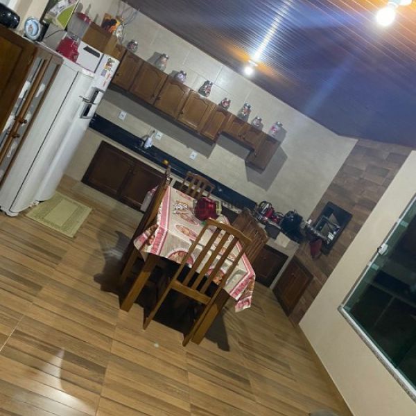 CASA COM 03 DORMITRIOS E 1.327,75M DE REA 