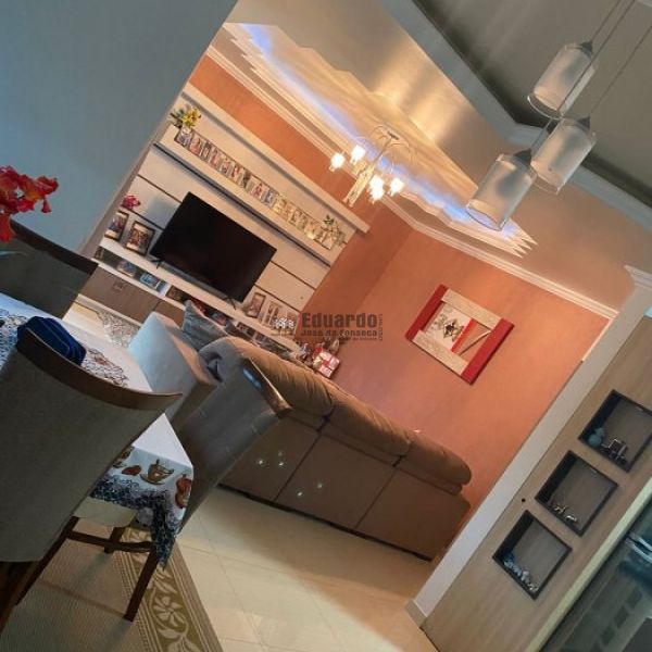 CASA COM 03 DORMITRIOS E 1.327,75M DE REA 