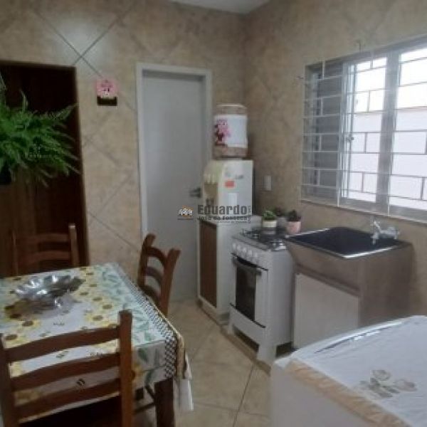 LINDA CASA EM REA NOBRE DE TIJUCAS