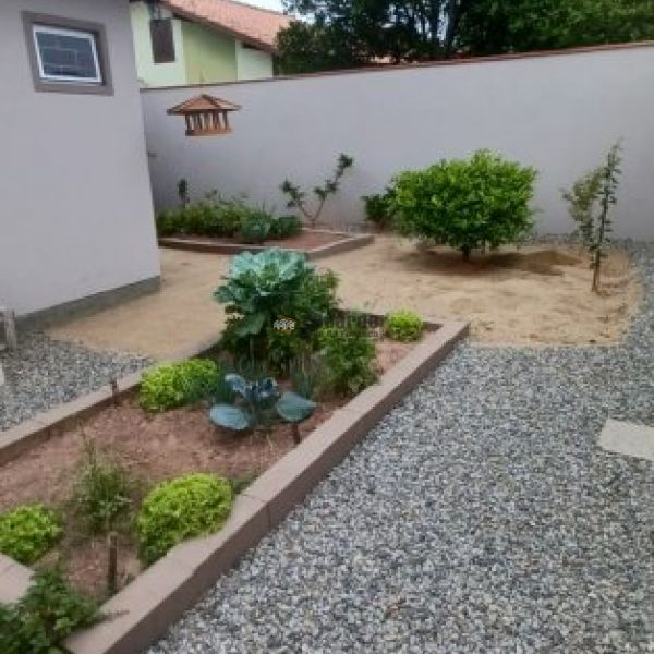 LINDA CASA EM REA NOBRE DE TIJUCAS