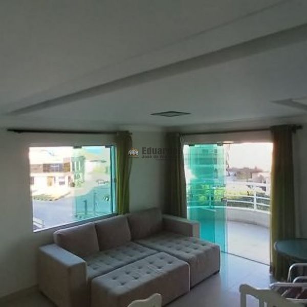 COBERTURA DUPLEX NO MARISCAL EM BOMBINHAS