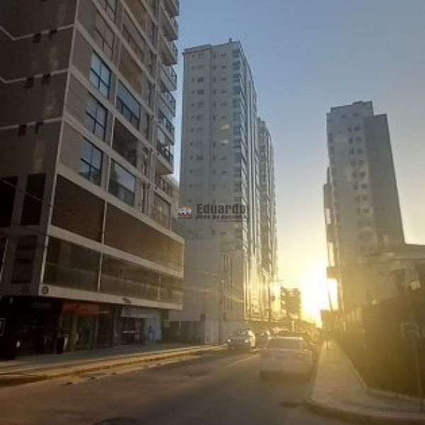 APARTAMENTO PRXIMO AO PIER HARD ROCK 