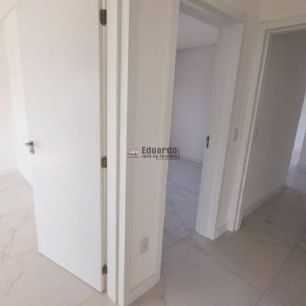 APARTAMENTO COM 03 SUTES EM BAL.PEREQU