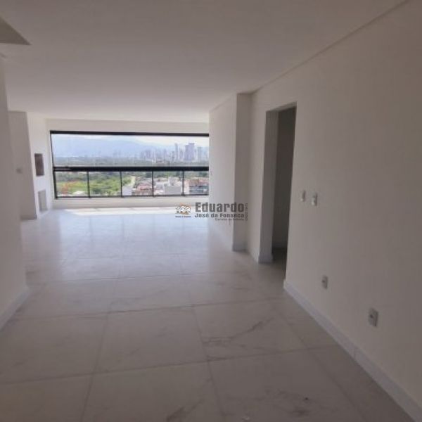 APARTAMENTO COM 03 SUTES EM BAL.PEREQU