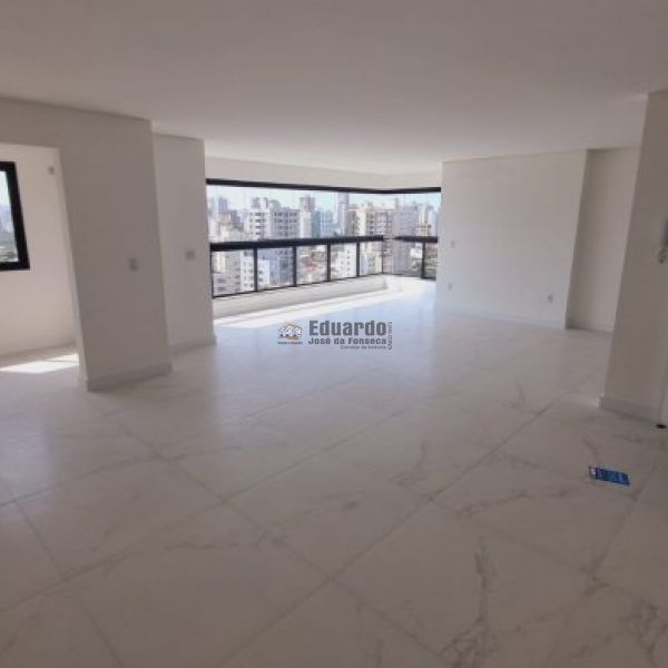 APARTAMENTO COM 03 SUTES EM BAL.PEREQU