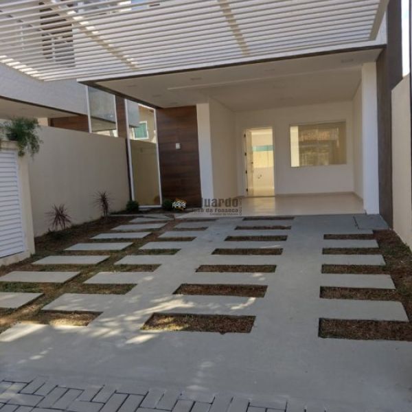 SOBRADO TRIPLEX 03 DORM. BAL.PEREQU.