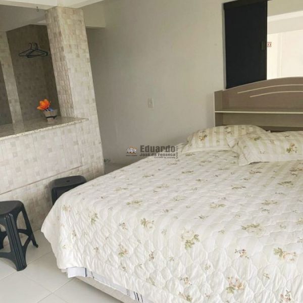 CASA COM 03 SUTES NA PRAIA DO ARA.