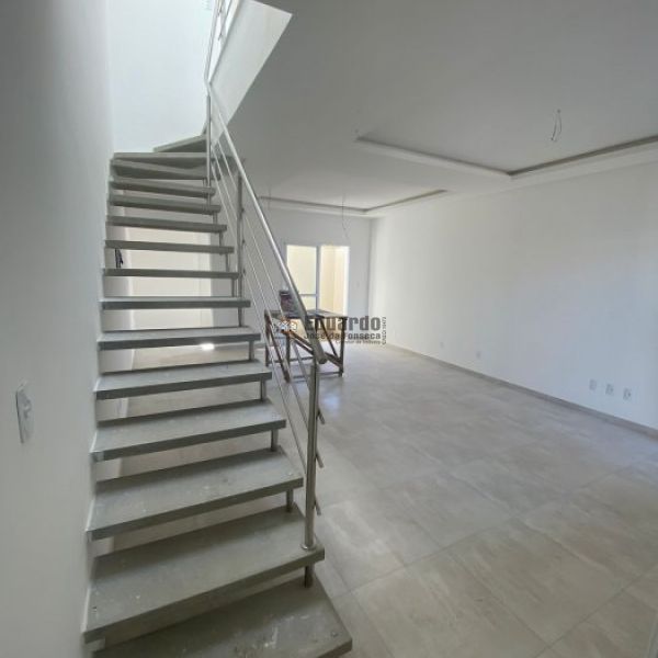 CASA GEMINADA 03 DORMITRIOS