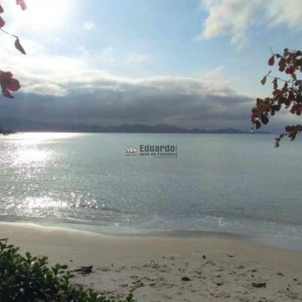 CASA A POUCOS METROS DO MAR