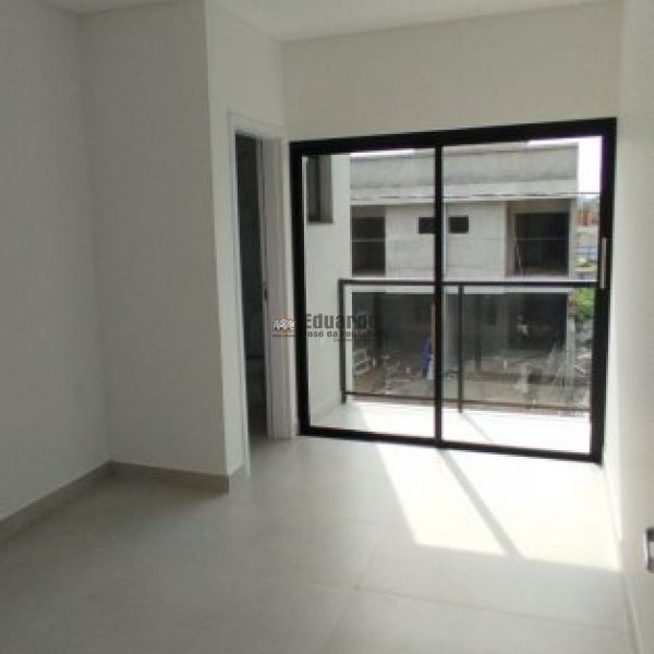 SOBRADO GEMINADO 02 SUTES EM PORTO BELO