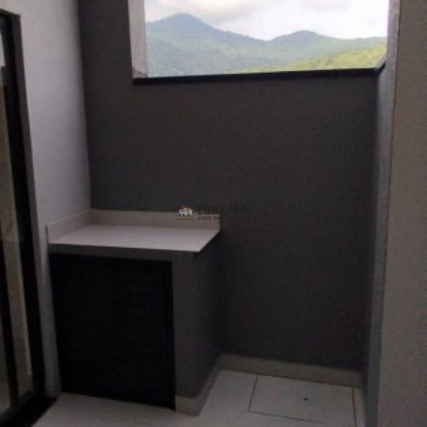 SOBRADO GEMINADO 02 SUTES EM PORTO BELO