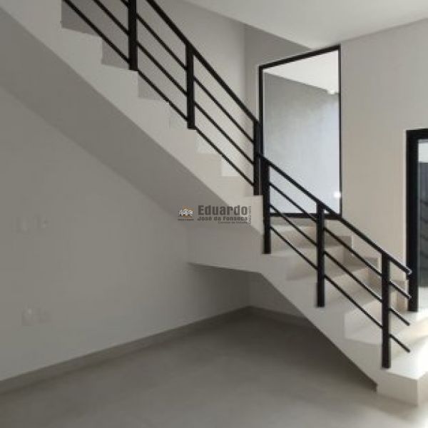 SOBRADO GEMINADO 02 SUTES EM PORTO BELO