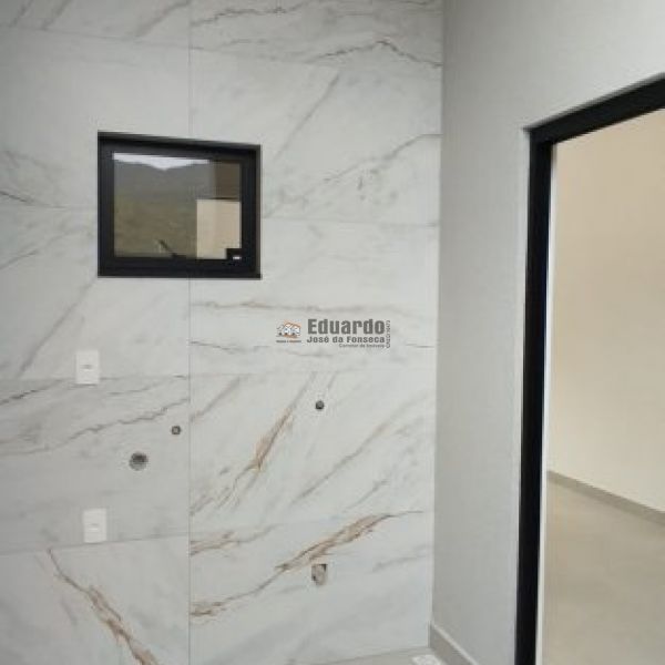 SOBRADO GEMINADO 02 SUTES EM PORTO BELO