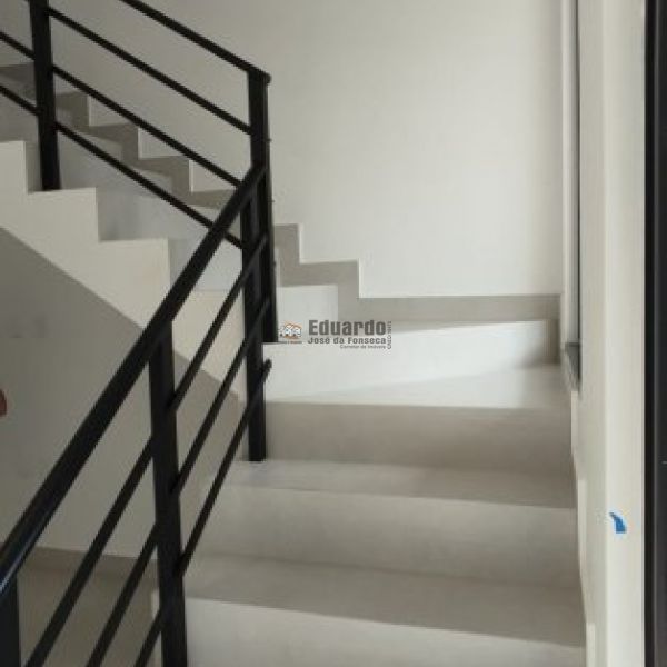 SOBRADO GEMINADO 02 SUTES EM PORTO BELO