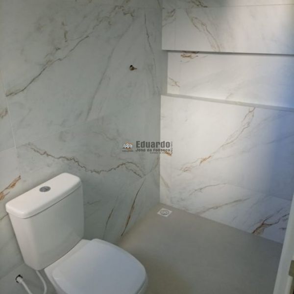 SOBRADO GEMINADO 02 SU�TES EM PORTO BELO