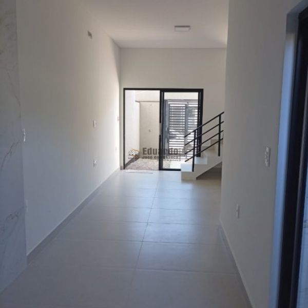 SOBRADO GEMINADO 02 SU�TES EM PORTO BELO