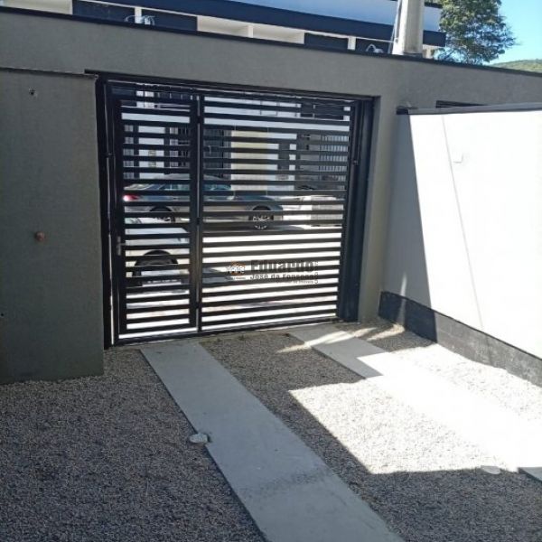 SOBRADO GEMINADO 02 SU�TES EM PORTO BELO