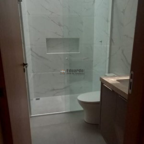 CASA  NOVA A POUCOS METROS DO MAR!