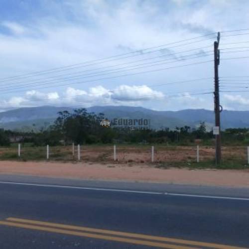 TERRENO COMERCIAL EM CANELINHA 