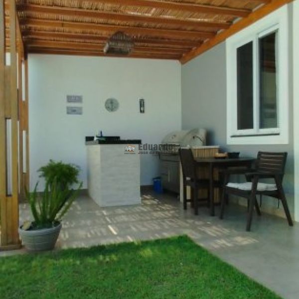 CASA COM VISTA  MAR BALNERIO DE PEREQU