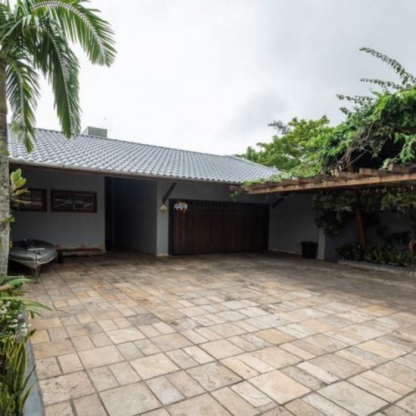 CASA FRENTE MAR PRAIA DE PORTO BELO