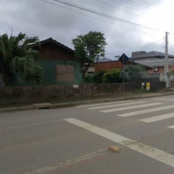 CASA NO SERTO DE SANTA LUZIA 03 DORM.