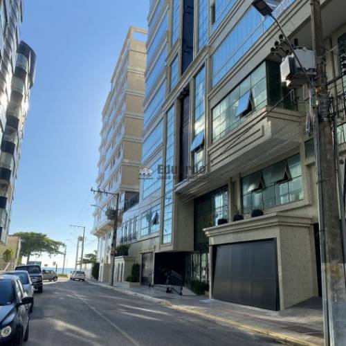 APARTAMENTOS 03 OU 04 SUTES EM MEIA PRAIA