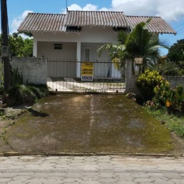 CASA DE 03 DORM. SERTO DE SANTA LUZIA.