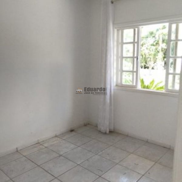 CASA DE 03 DORM. SERTO DE SANTA LUZIA.