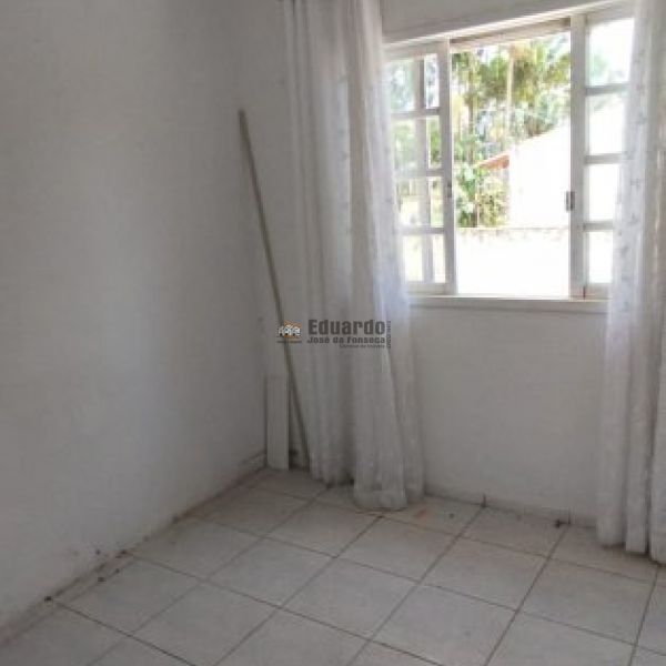 CASA DE 03 DORM. SERTO DE SANTA LUZIA.