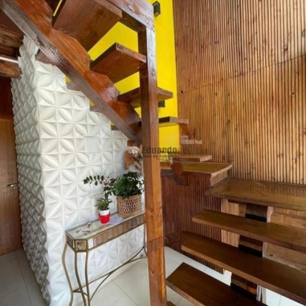 CASA MISTA  AMPLA  E ACONCHEGANTE 