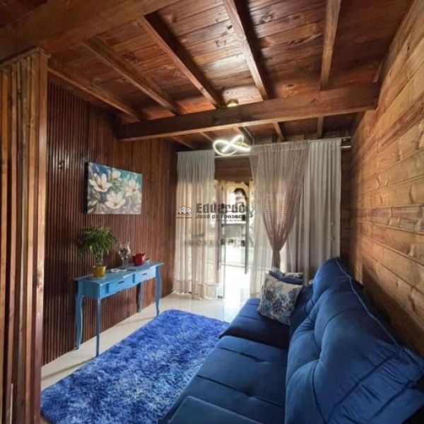 CASA MISTA  AMPLA  E ACONCHEGANTE 