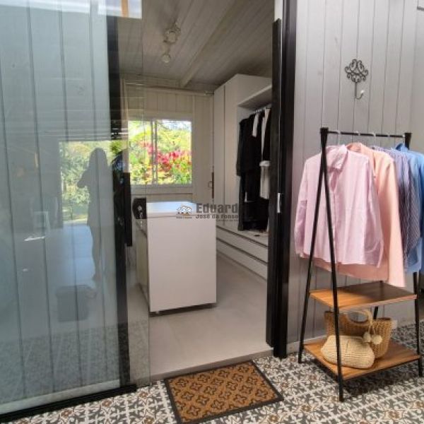 CASA RUSTICA EM STIO.