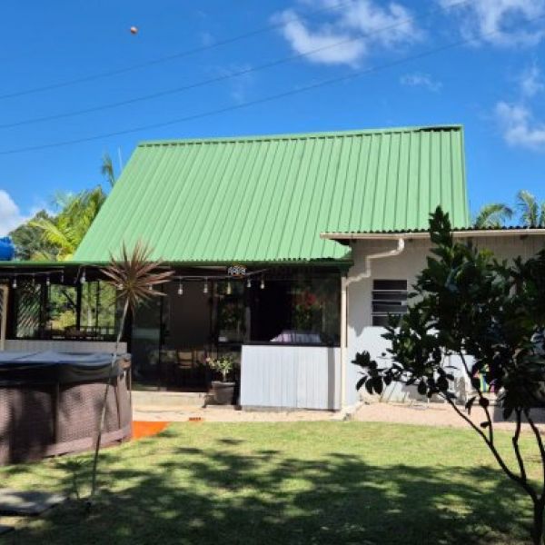 CASA RUSTICA EM STIO.