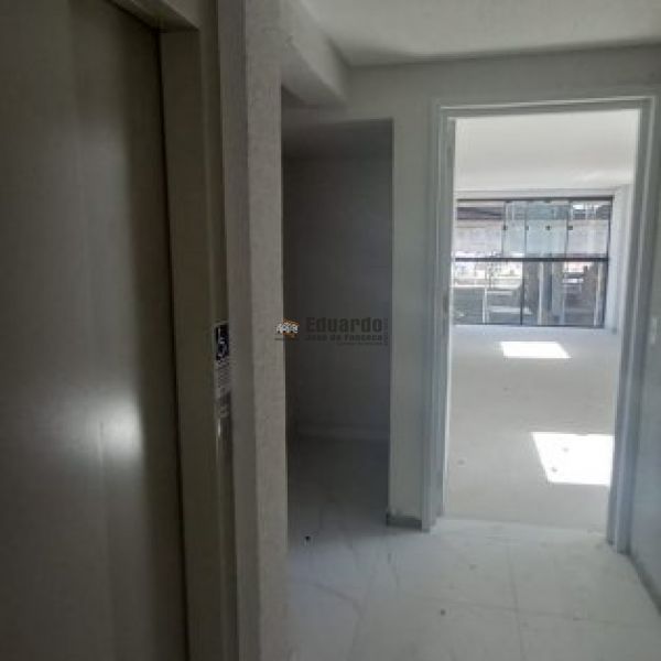 APARTAMENTO 02 DOR,SENDO 01 SUTE