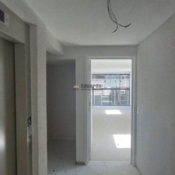 APARTAMENTO 02 DOR,SENDO 01 SUTE
