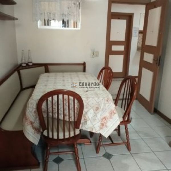 APARTAMENTO EM EXCELENTE LOCALIZAO
