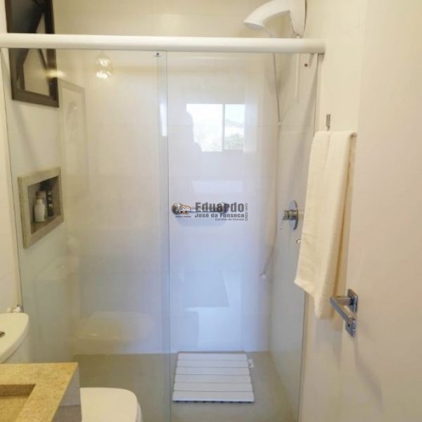 APARTAMENTO NA PRAIA DE BOMBAS 