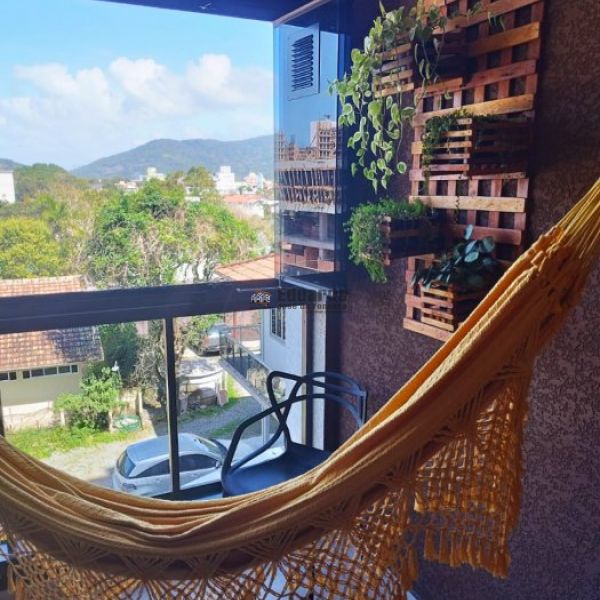 APARTAMENTO NA PRAIA DE BOMBAS 